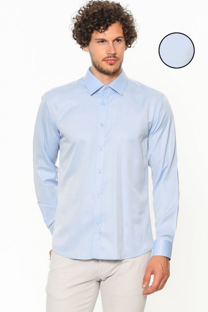 Мужская рубашка светло-голубого цвета Slim Fit с длинным рукавом и одним карманом