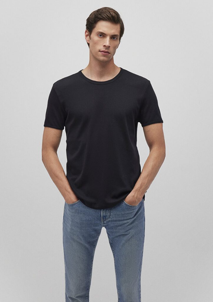 Черная футболка с рибаной, 100% хлопок, slim fit, короткий рукав, супер мягкая ткань, подходит как основный слой — изображение 2