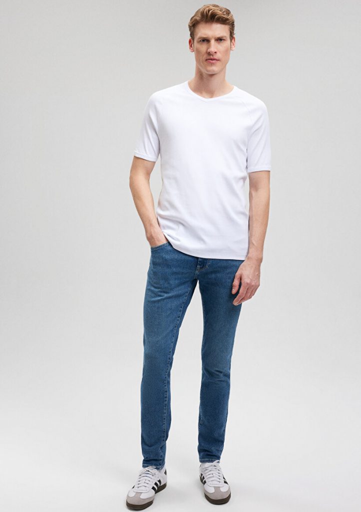 Т-shirt белый с V-образным вырезом и рибаной от MAVI, 100% хлопок, slim fit, короткий рукав, супер мягкий материал, размер XS — изображение 2