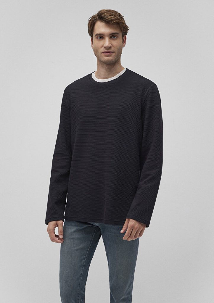Мужская футболка черного цвета с длинными рукавами из 100% хлопка, slim fit, с круглым вырезом, модель от MAVI, размеры S-XXL — изображение 2