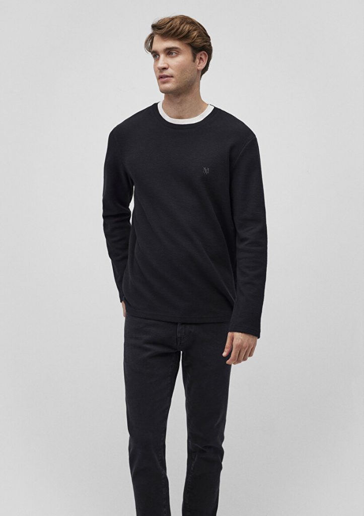 Черная футболка с длинным рукавом Slim fit, круглый вырез, 100% хлопок, доступна в размерах S, M, L, XL, XXL, XS — изображение 2