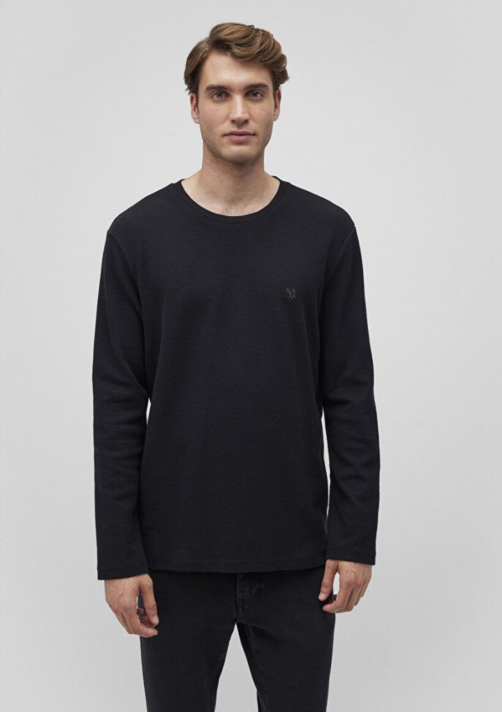 Черная футболка с длинным рукавом Slim fit, круглый вырез, 100% хлопок, доступна в размерах S, M, L, XL, XXL, XS — изображение 3