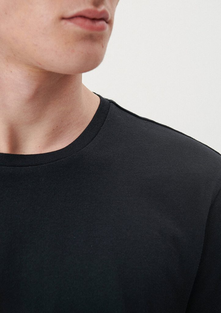 Черная футболка из органического хлопка MAVI, 100% органический материал, slim fit, короткий рукав, круглый вырез, экологически чистая продукция — изображение 5