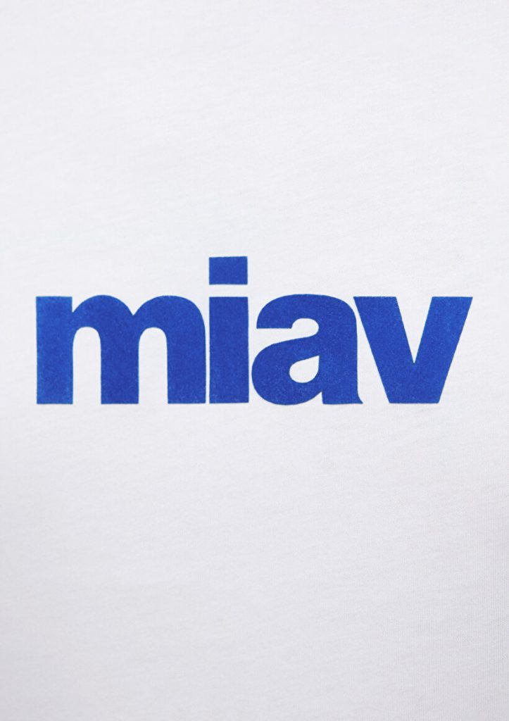 Футболка белая с принтом Miav от Mavi, 100% хлопок, поддержите заботу о животных с нашим стильным дизайном — изображение 6