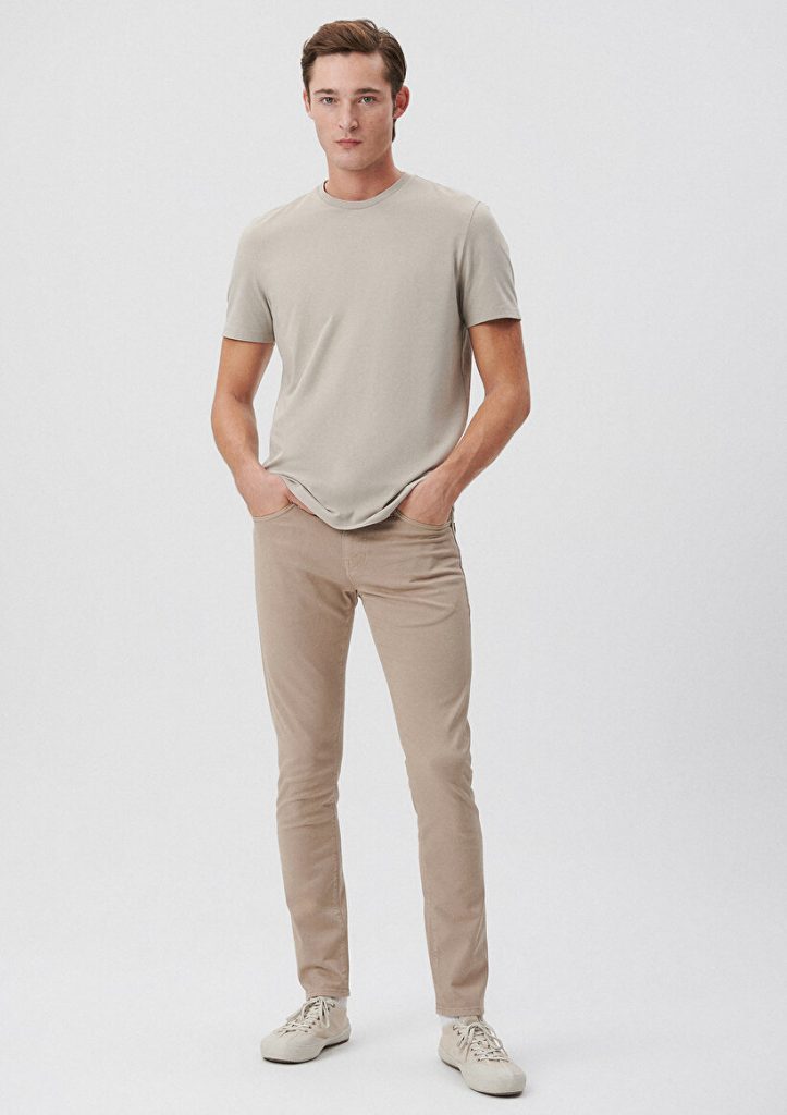 Мужские брюки James Mavi Black из коллекции Gabardin, облегающего кроя, из 97% хлопка и 3% эластана, идеальны для комфорта и свободы движений — изображение 2