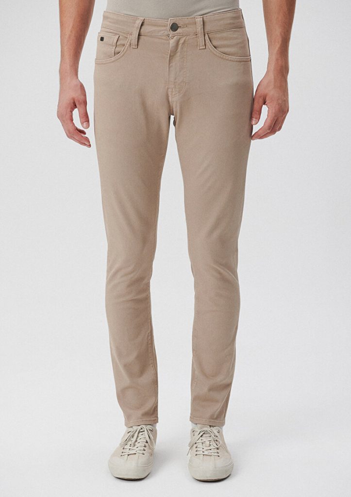 Мужские брюки James Mavi Black из коллекции Gabardin, облегающего кроя, из 97% хлопка и 3% эластана, идеальны для комфорта и свободы движений — изображение 3