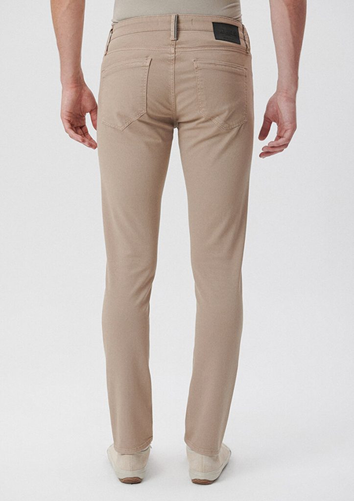 Мужские брюки James Mavi Black из коллекции Gabardin, облегающего кроя, из 97% хлопка и 3% эластана, идеальны для комфорта и свободы движений — изображение 4