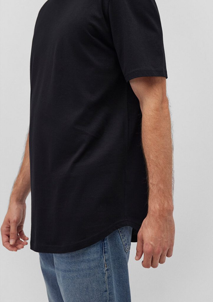 Удлинённая чёрная базовая футболка MAVI из 100% хлопка, Slim Fit, с коротким рукавом и круглым вырезом, доступна в размерах S, XS, M, L — изображение 6