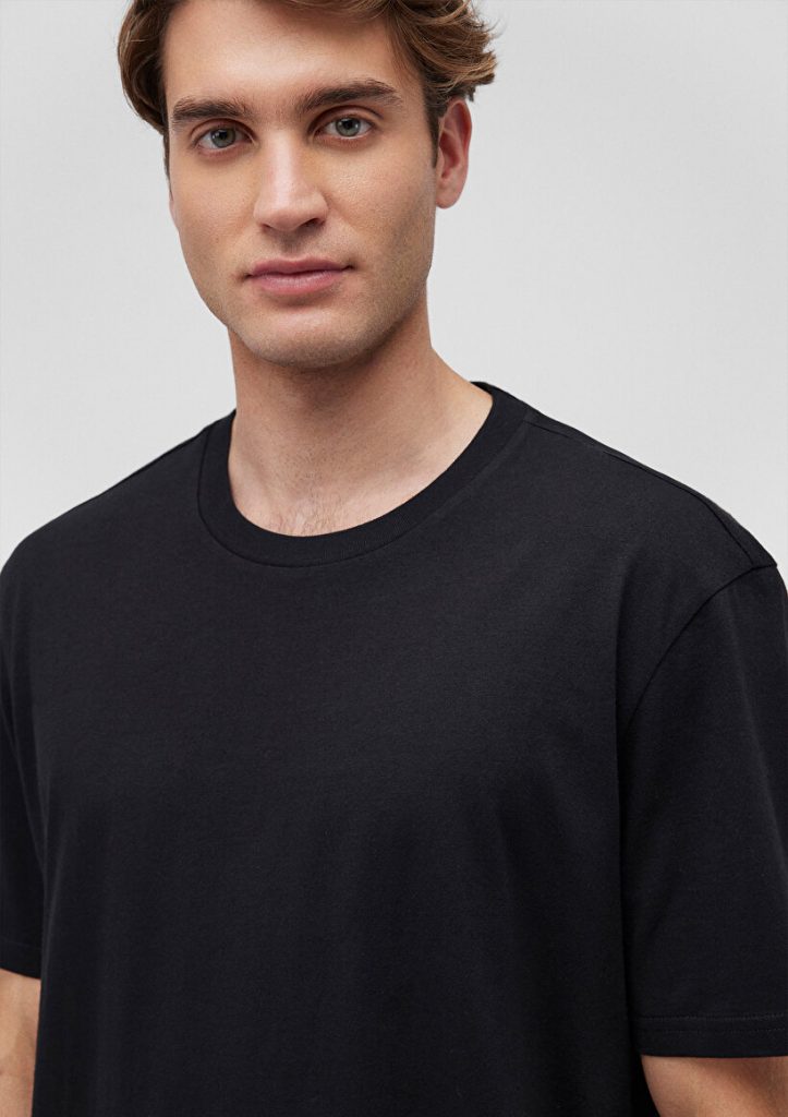 Удлинённая чёрная базовая футболка MAVI из 100% хлопка, Slim Fit, с коротким рукавом и круглым вырезом, доступна в размерах S, XS, M, L — изображение 5