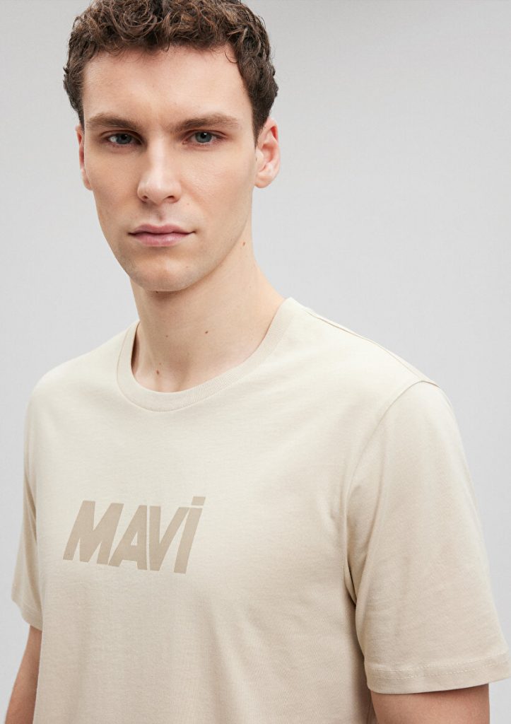 Бежевая футболка с логотипом MAVI из 100% хлопка, доступна в размерах S, M, XL, XS — изображение 4