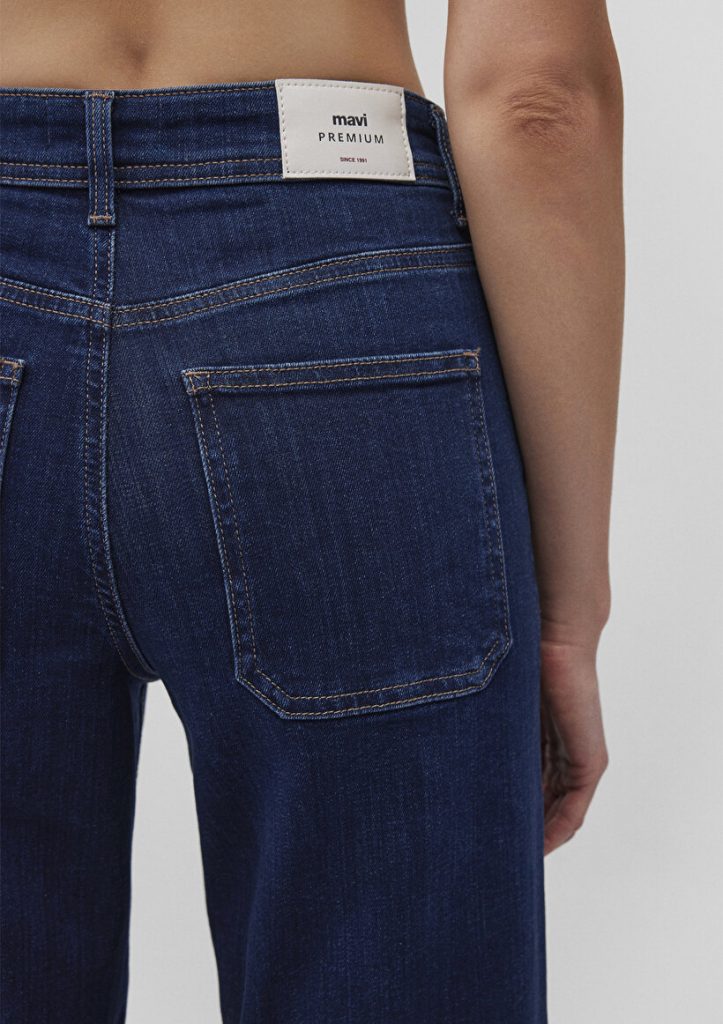 Джинсы Paloma Marine Mavi Premium Wide Leg из коллекции Mavi All Blue с переработанным полиэстером, удобный кроя и просторными брюками — изображение 7