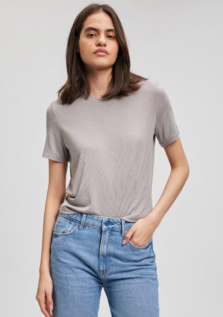 Футболка Lux Touch TENCEL TM серого цвета с обычным кроем, короткими рукавами и округлым вырезом, комфортный материал из 92%Modal и 8%Эластана