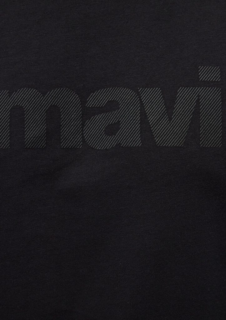 Черная футболка с синим логотипом MAVI из 100% хлопка, доступна в размерах S, M, L, XL, XS — изображение 6