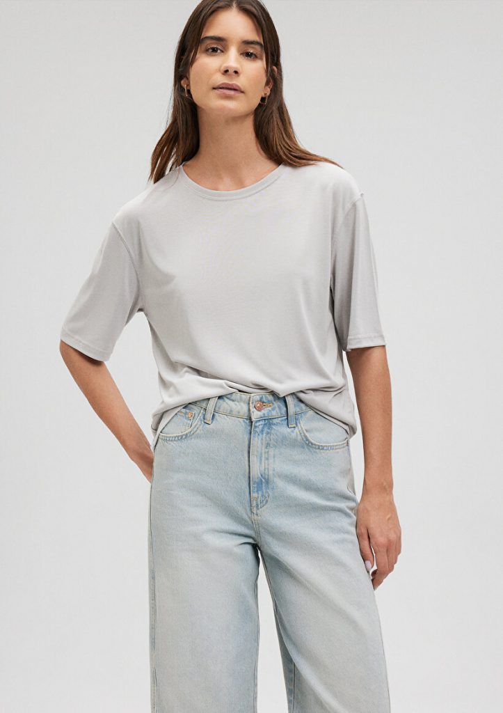 Мужская футболка TENCEL TM серого цвета,regular fit, с коротким рукавом и круглым вырезом, мягкая и дышащая, 79% Modal (Tencel™), 21% Polyester — изображение 2