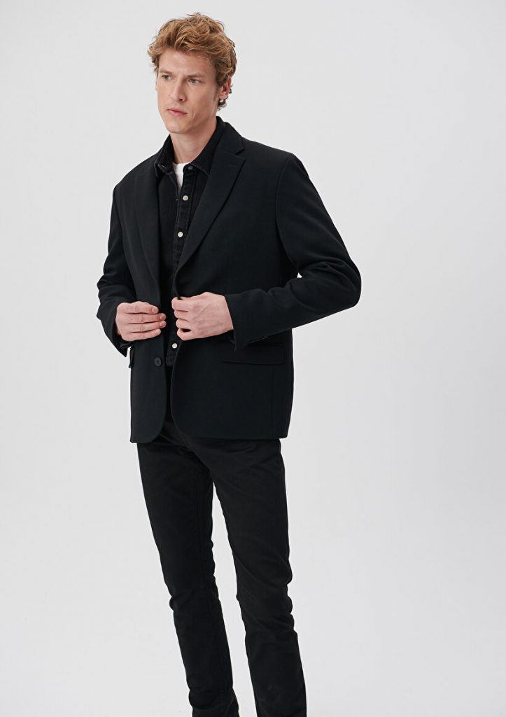 Черный блейзер MAVI, коллекция Black, oversize, крученый воротник, два кармана, стиль для городских мужчин — изображение 2