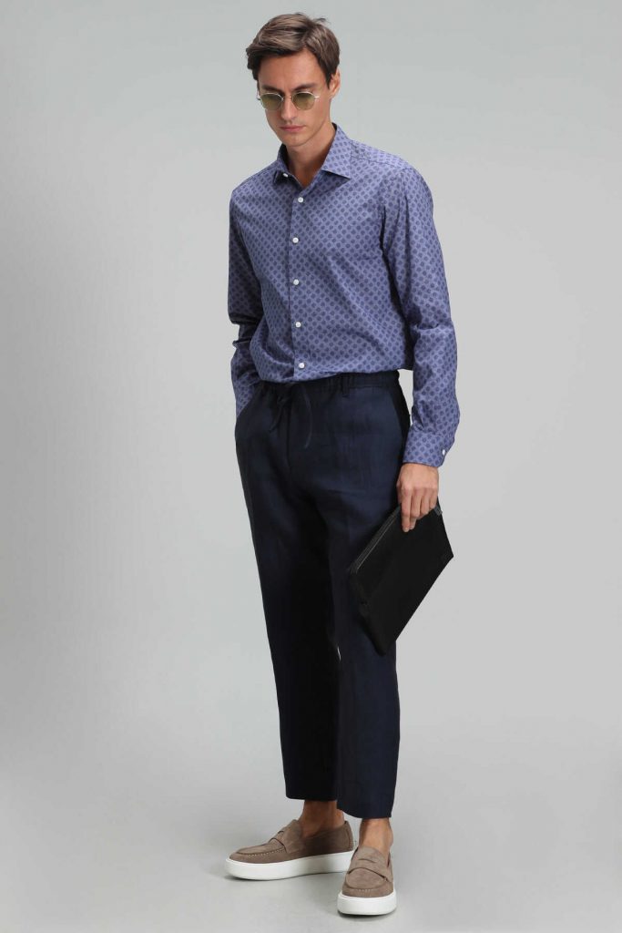 Мужская умная рубашка Slim Fit темно-синего цвета, доступна в размерах S, M, L, XL — изображение 5