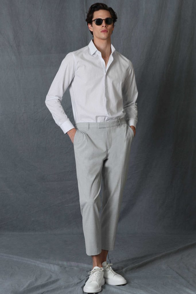 Умная рубашка Sarida для мужчин Comfort Fit белого цвета, доступна в размерах M, L, XL, XXL — изображение 2