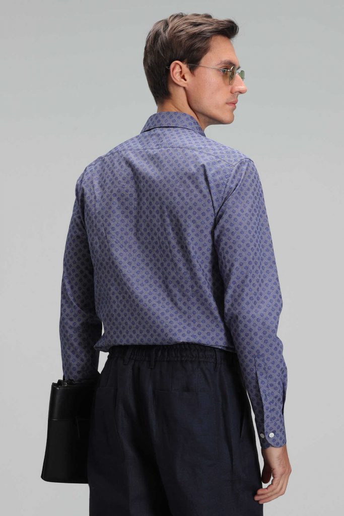 Мужская умная рубашка Slim Fit темно-синего цвета, доступна в размерах S, M, L, XL — изображение 6