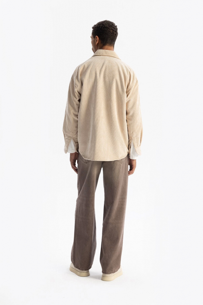 Футболка для мужчин oversized из вельвета - бежевый, размеры S, M, L, для роста 160-195 см и веса 60-95 кг — изображение 2
