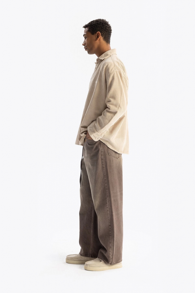 Футболка для мужчин oversized из вельвета - бежевый, размеры S, M, L, для роста 160-195 см и веса 60-95 кг — изображение 3
