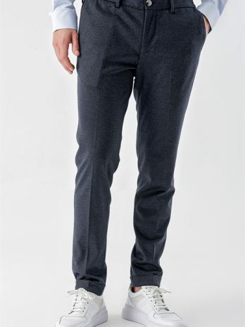 Мужские темно-синие классические брюки с рисунком slim fit из полиэстера и вискозы с карманами и застежкой на пуговицу и молнию