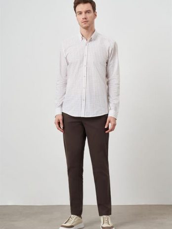 Мужская рубашка Morven бежевого цвета с полосками, пуговичный воротник, slim fit, 100% хлопок, без карманов, длинный рукав