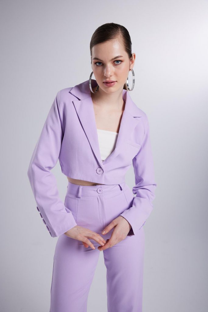 Куртка Panky лиловая, crop модель, 100% полиэстер, доступные размеры: XS, S, M, L