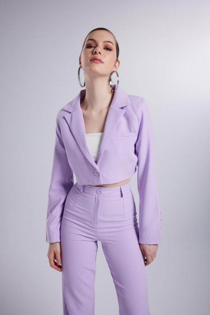 Куртка Panky лиловая, crop модель, 100% полиэстер, доступные размеры: XS, S, M, L — изображение 3