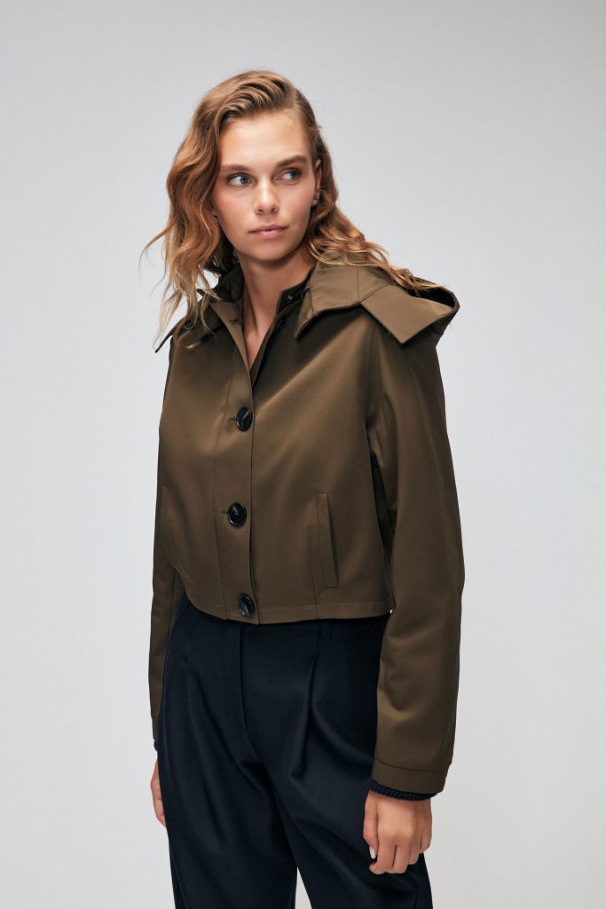 Короткий тренчкот Haki Moda Tutkusu с капюшоном, пуговицами и боковыми карманами, 100% полиэстер, повседневный стиль, размер 40-44 — изображение 2