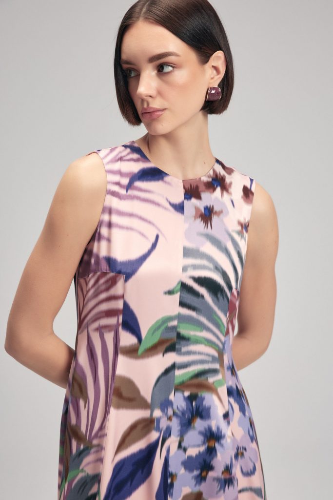 Короткое платье без рукавов с цветочным узором, материал: 51% вискоза, 49% Rayon, стильный офисный дизайн, модель S/36 — изображение 3