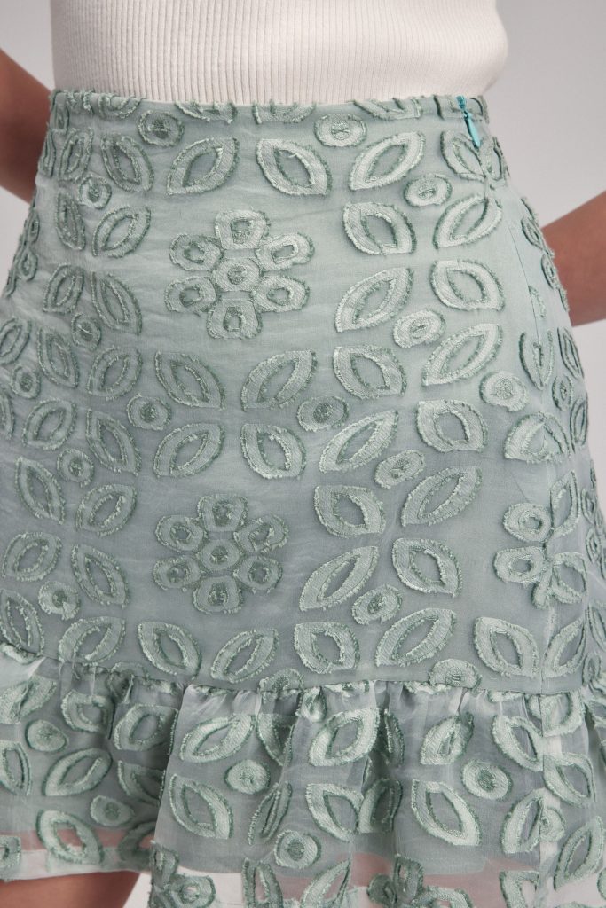Мини-юбка Mint Jakar из вискозы с тропическим рисунком, высокая талия, размер XL и L, стильный офисный look — изображение 7