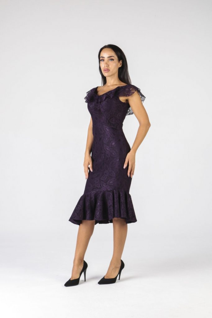 Короткое вечернее платье ALİS DRESS фиолетового цвета с открытыми плечами и кружевом, доступно в размере 36, 38, 40, 42, 44 — изображение 2