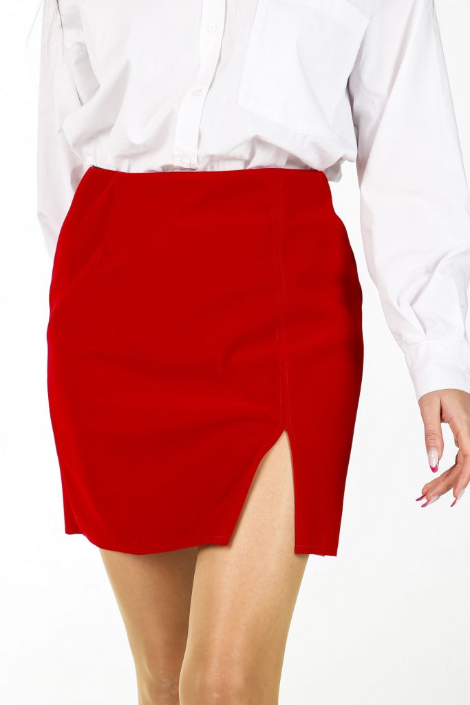 Мини-юбка из красного бархата с разрезом, размеры S, M, L, XL — изображение 5