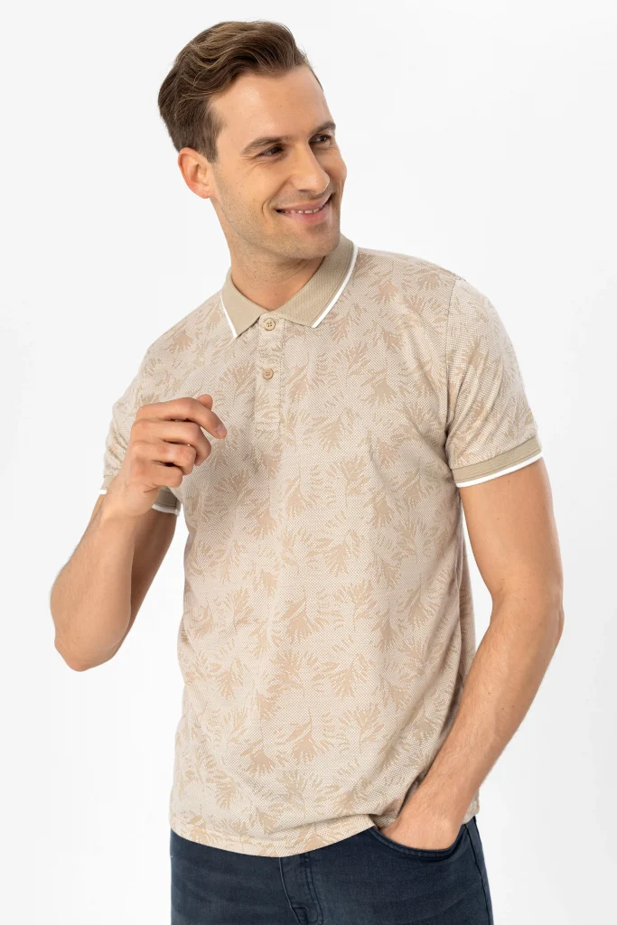 Футболка поло Slim Fit с армированным воротником, 65% полиэстер, 35% вискоза, цвет: экрю, доступные размеры: M, L, XL, XXL — изображение 2