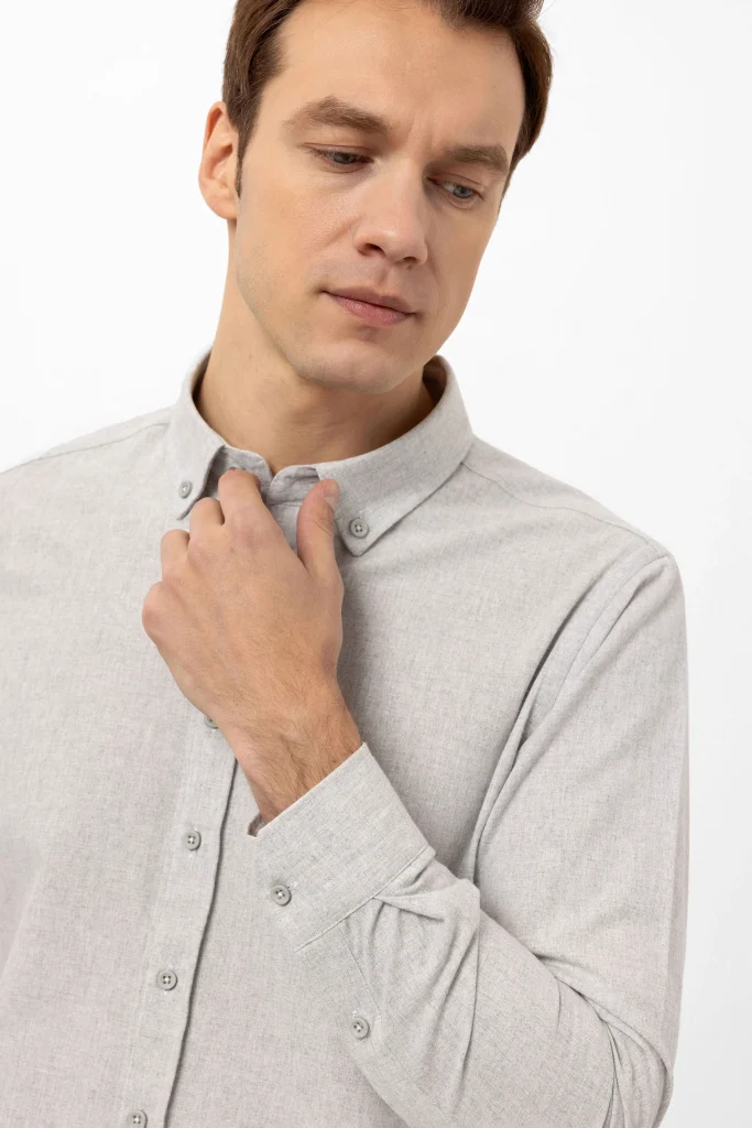Серый slimfit рубашка с угловыми манжетами, 50% хлопок, 50% полиэстер, для бизнес-кэжуал, модель с кнопками, производство Турция — изображение 5