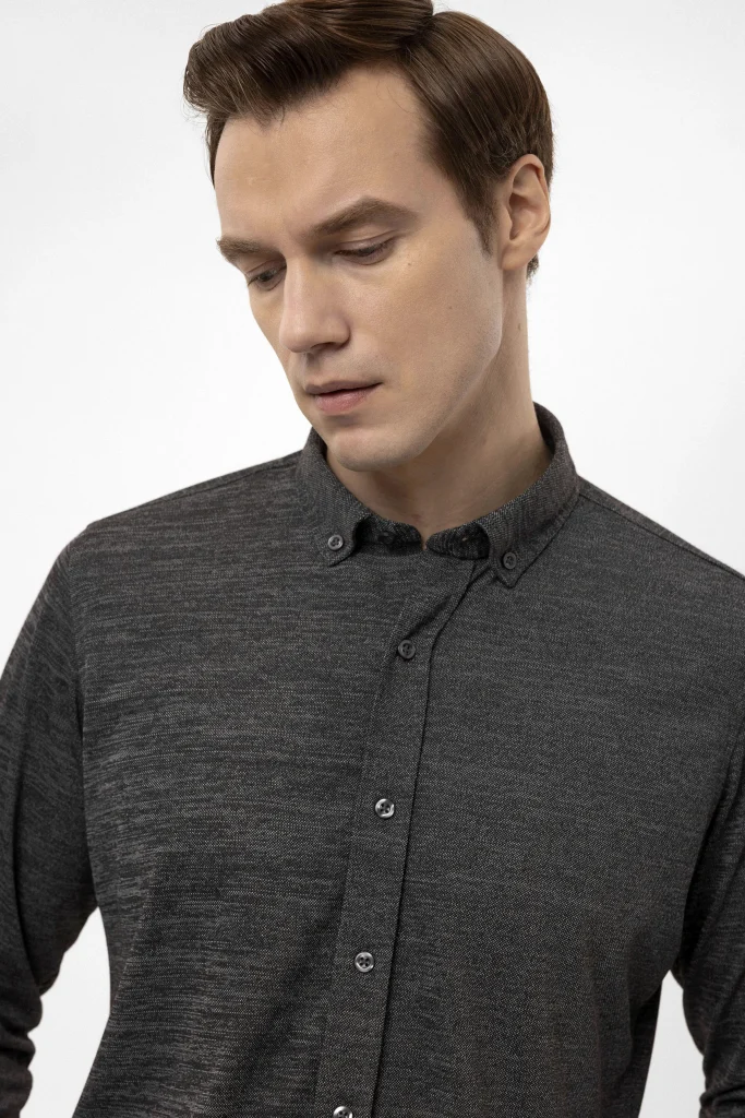 Рубашка с манжетами, модель slim fit, черного цвета, состав: 20% хлопка, 60% полиэстера, 20% вискозы, Турецкое происхождение — изображение 5
