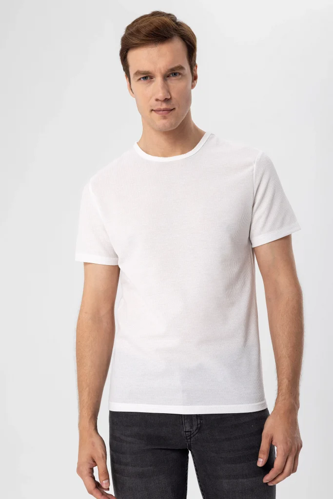 Мужская футболка с о-образным вырезом, slim fit, белая, с амбруры, 65% полиэстер, 35% вискоза, размер XXL, производство Турция — изображение 3