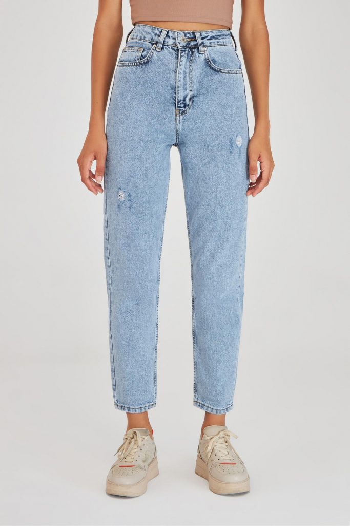 1732176041-3e3jtmf7lx-mercan-kadin-snow-kot-renk-yipratma-detayli-mom-fit-jean-6627.jpg
