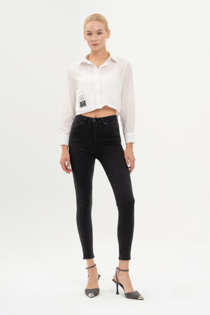 Женские черные джинсы с высокой талией Slim Fit из эластана, размеры 25 и 26 — изображение 4