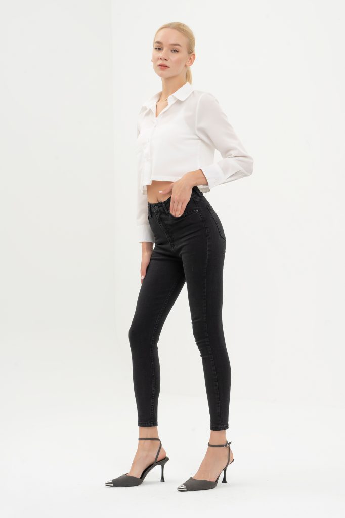 Женские черные джинсы с высокой талией Slim Fit из эластана, размеры 25 и 26 — изображение 5