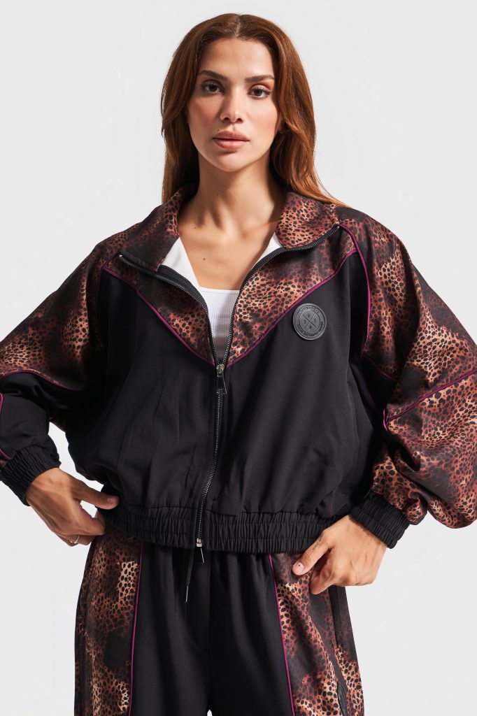Женский oversize жакет с принтом леопарда — изображение 5