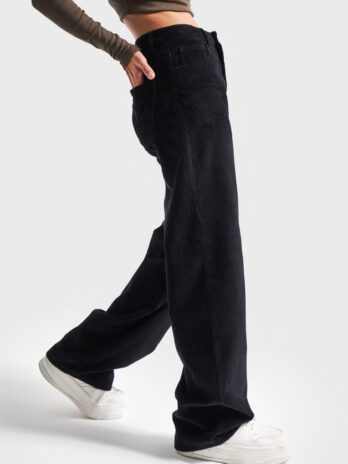 Kadın Siyah Renk Loose Fit Kalın Fitilli Kadife Pantolon