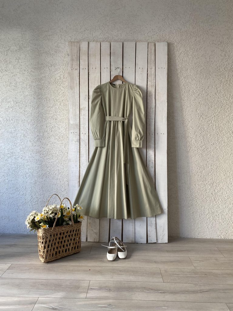 Длинное мягкое зеленое платье из поплина из 100% хлопка, размеры от S до 3XL, подходит для стирки при 30° и глажки при 150° — изображение 3