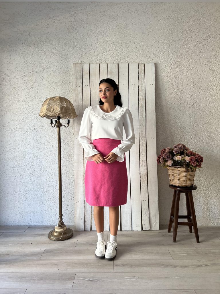 Юбка короткая из кашемира фуксии, состав: 30% шерсть, облегающая, длина 55-60 см, размеры 36-46, ручная стирка建议 — изображение 2