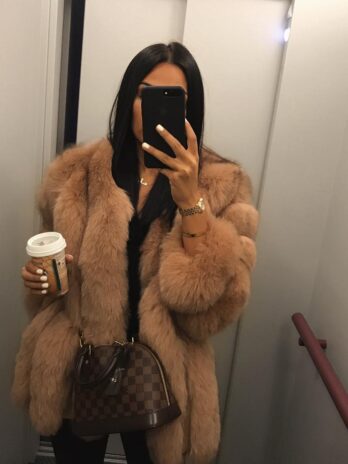 Шуба из лисьего меха с вертикальными вставками Reagan